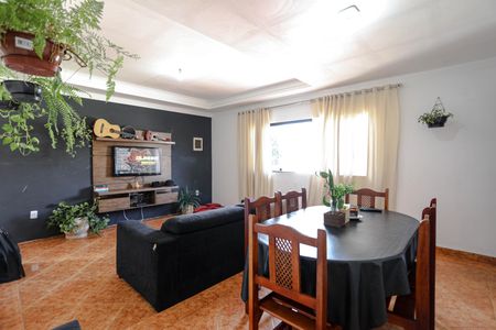 Casa para alugar com 99m², 3 quartos e 1 vaga Casa para alugar com 99m², 3 quartos e 1 vagaSala