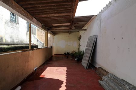 Quintal de casa para alugar com 3 quartos, 99m² em Jardim Aracy, Mogi das Cruzes