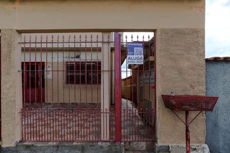 Casa para alugar com 99m², 3 quartos e 1 vaga Casa para alugar com 99m², 3 quartos e 1 vagaFachada