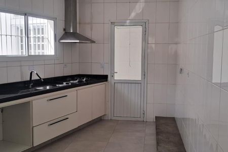 Casa à venda com 119m², 3 quartos e 3 vagas