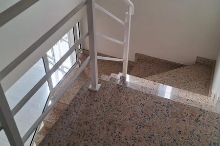 Casa à venda com 119m², 3 quartos e 3 vagas