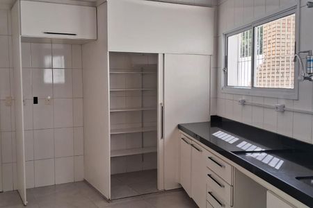 Casa à venda com 119m², 3 quartos e 3 vagas