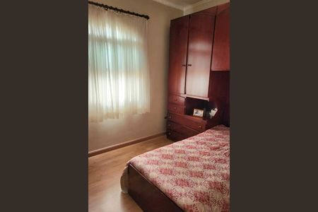 Casa à venda com 3 quartos, 128m² em Parque das Nações, Santo André