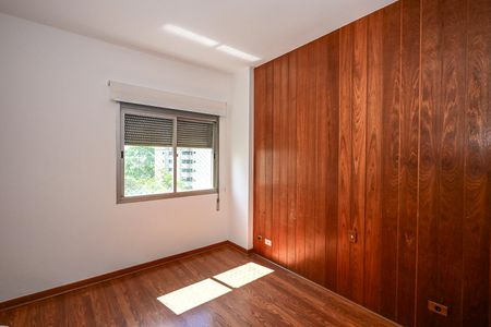 Apartamento à venda com 160m², 3 quartos e 2 vagasSuíte 1