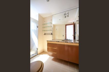 Apartamento à venda com 160m², 3 quartos e 2 vagasBanheiro da Suíte  3