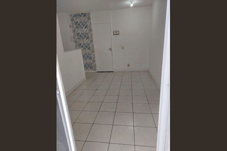 Sala de apartamento para alugar com 2 quartos, 50m² em Anil, Rio de Janeiro