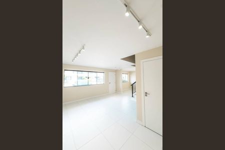 Casa à venda com 3 quartos, 133m² em Vargem Grande, Rio de Janeiro