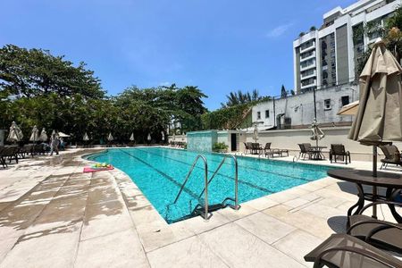 Apartamento à venda com 136m², 4 quartos e 2 vagas