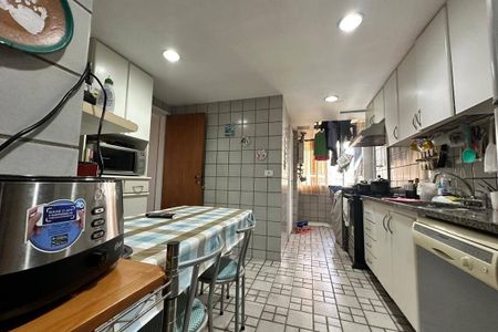 Apartamento à venda com 136m², 4 quartos e 2 vagas