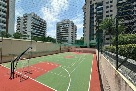 Apartamento à venda com 136m², 4 quartos e 2 vagas