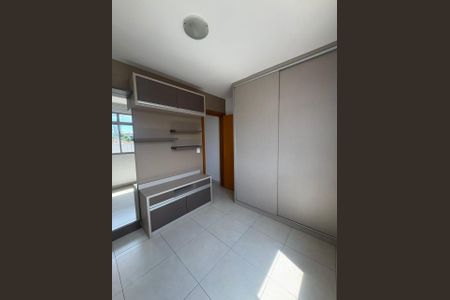Foto 04 de apartamento à venda com 2 quartos, 65m² em Manacás, Belo Horizonte