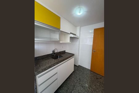 Foto 13 de apartamento à venda com 2 quartos, 65m² em Manacás, Belo Horizonte