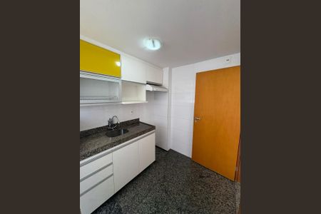 Foto 12 de apartamento à venda com 2 quartos, 65m² em Manacás, Belo Horizonte