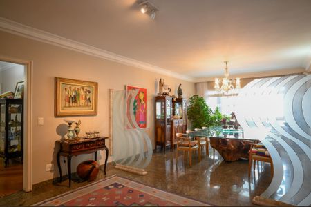Apartamento à venda com 270m², 4 quartos e 4 vagasSala de Jantar 