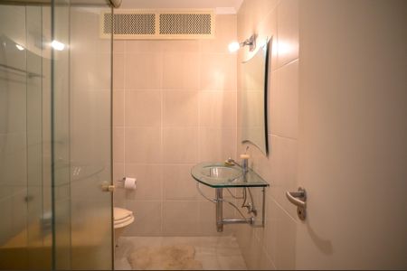 Apartamento à venda com 270m², 4 quartos e 4 vagasBanheiro Quarto 3 - Suite