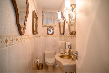 Apartamento à venda com 270m², 4 quartos e 4 vagasLavabo