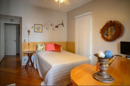 Apartamento à venda com 270m², 4 quartos e 4 vagasQuarto 2 - Suite