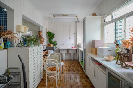 Apartamento à venda com 270m², 4 quartos e 4 vagasÁrea de Serviço