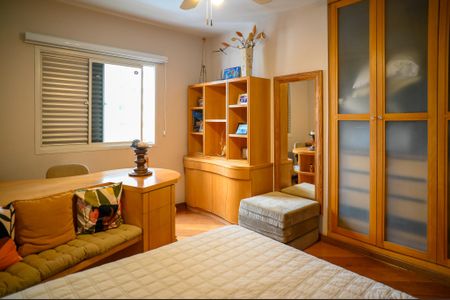 Apartamento à venda com 270m², 4 quartos e 4 vagasQuarto 2 - Suite