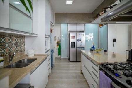 Apartamento à venda com 270m², 4 quartos e 4 vagasCozinha