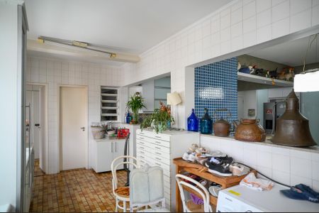 Apartamento à venda com 270m², 4 quartos e 4 vagasÁrea de Serviço