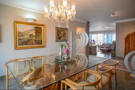 Apartamento à venda com 270m², 4 quartos e 4 vagasSala de Jantar 