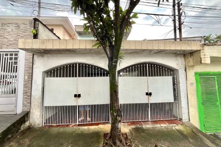 Casa para alugar com 28m², 1 quarto e 1 vagaFachada