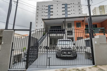Casa para alugar com 90m², 2 quartos e 1 vaga Casa para alugar com 90m², 2 quartos e 1 vagaFachada
