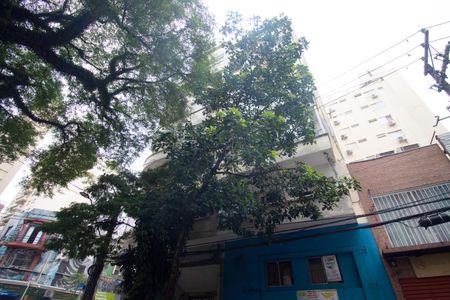 Apartamento para alugar com 70m², 2 quartos e sem vagaFachada