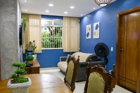 Apartamento à venda com 72m², 2 quartos e 1 vagaSala