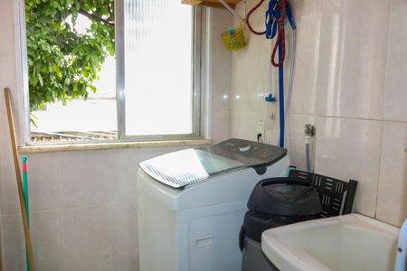 Apartamento à venda com 72m², 2 quartos e 1 vagaÁrea de Serviço