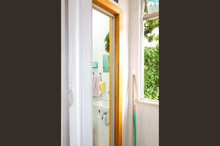 Apartamento à venda com 72m², 2 quartos e 1 vagaÁrea de Serviço