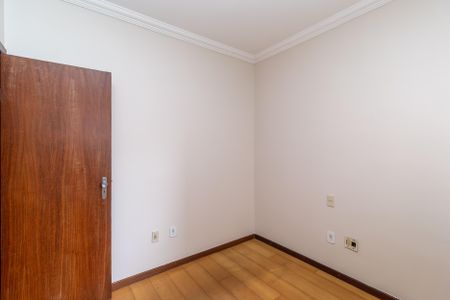 Quarto 2 de apartamento para alugar com 3 quartos, 75m² em Liberdade, Belo Horizonte