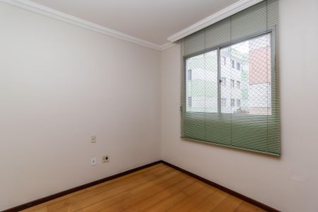 Apartamento para alugar com 75m², 3 quartos e 1 vagaQuarto 2