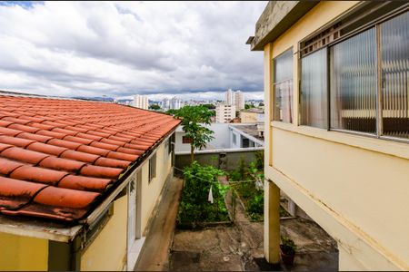 Vista de casa à venda com 3 quartos, 353m² em Carlos Prates, Belo Horizonte