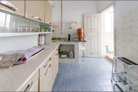 Casa à venda com 353m², 3 quartos e 2 vagas Casa à venda com 353m², 3 quartos e 2 vagasCozinha