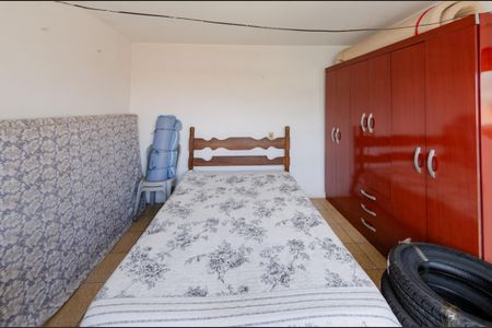 Casa à venda com 353m², 3 quartos e 2 vagas Casa à venda com 353m², 3 quartos e 2 vagasQuarto de serviço