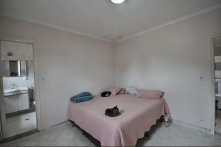 Casa para alugar com 70m², 2 quartos e 2 vagasSuíte 1