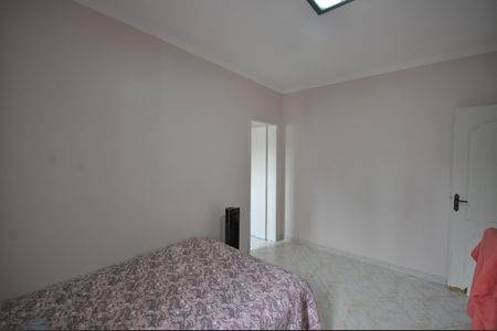 Casa para alugar com 70m², 2 quartos e 2 vagasSuíte 2