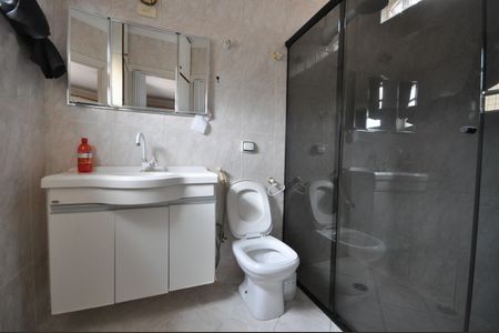 Casa para alugar com 70m², 2 quartos e 2 vagasBanheiro da Suíte 1