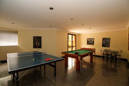 Apartamento à venda com 173m², 3 quartos e 3 vagas Apartamento à venda com 173m², 3 quartos e 3 vagasÁrea Comum - Sala de Jogos