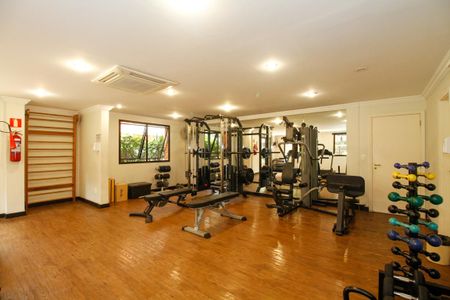 Apartamento à venda com 173m², 3 quartos e 3 vagas Apartamento à venda com 173m², 3 quartos e 3 vagasÁrea Comum - Academia