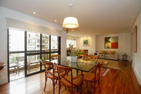 Apartamento à venda com 173m², 3 quartos e 3 vagas Apartamento à venda com 173m², 3 quartos e 3 vagasSala de Jantar