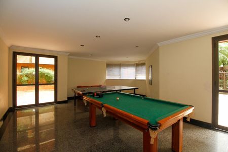 Apartamento à venda com 173m², 3 quartos e 3 vagas Apartamento à venda com 173m², 3 quartos e 3 vagasÁrea Comum - Sala de Jogos