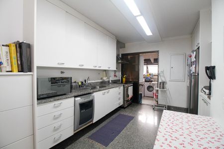 Apartamento à venda com 173m², 3 quartos e 3 vagas Apartamento à venda com 173m², 3 quartos e 3 vagasCozinha