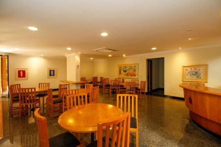 Apartamento à venda com 173m², 3 quartos e 3 vagas Apartamento à venda com 173m², 3 quartos e 3 vagasÁrea Comum - Salão de Festas