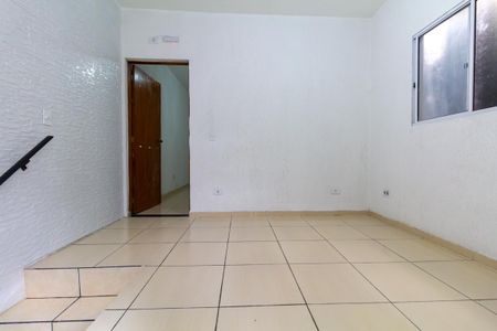 Quarto 1 de casa para alugar com 2 quartos, 80m² em Parque Cisper, São Paulo