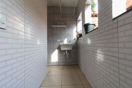 Casa para alugar com 80m², 2 quartos e sem vagaÁrea de Serviço