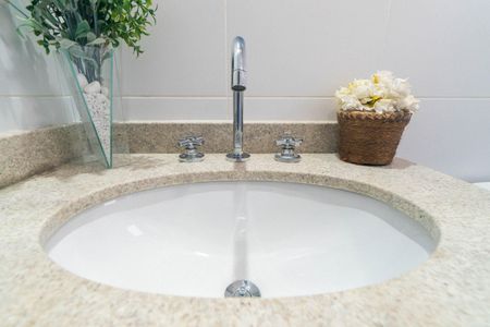 Apartamento à venda com 90m², 2 quartos e 2 vagasBanheiro da Suíte 2