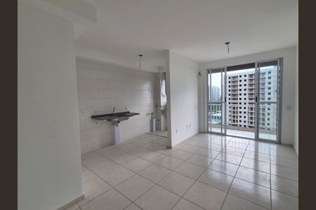 Sala  de apartamento à venda com 2 quartos, 53m² em Barra Olímpica, Rio de Janeiro